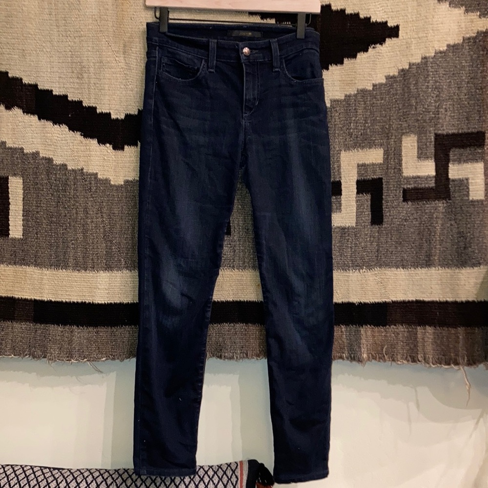 Joe’s jeans, dark wash size 28